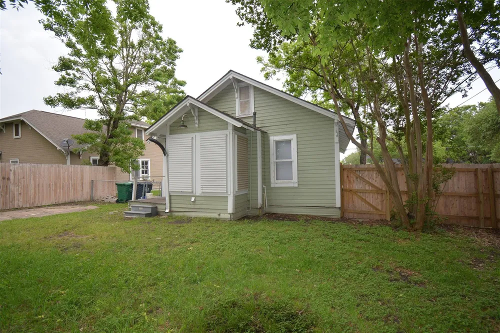 1003 Park Street Brenham, TX 77833