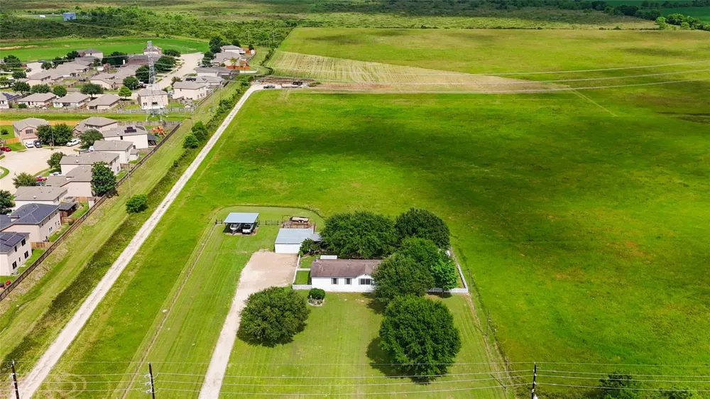 16070 Warren Ranch Road Hockley, TX 77447