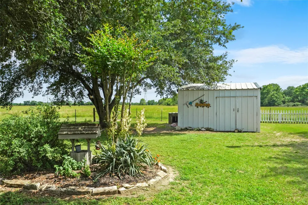 16070 Warren Ranch Road Hockley, TX 77447