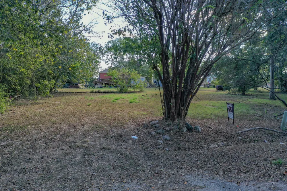 1617 Azalea Drive Wharton, TX 77488