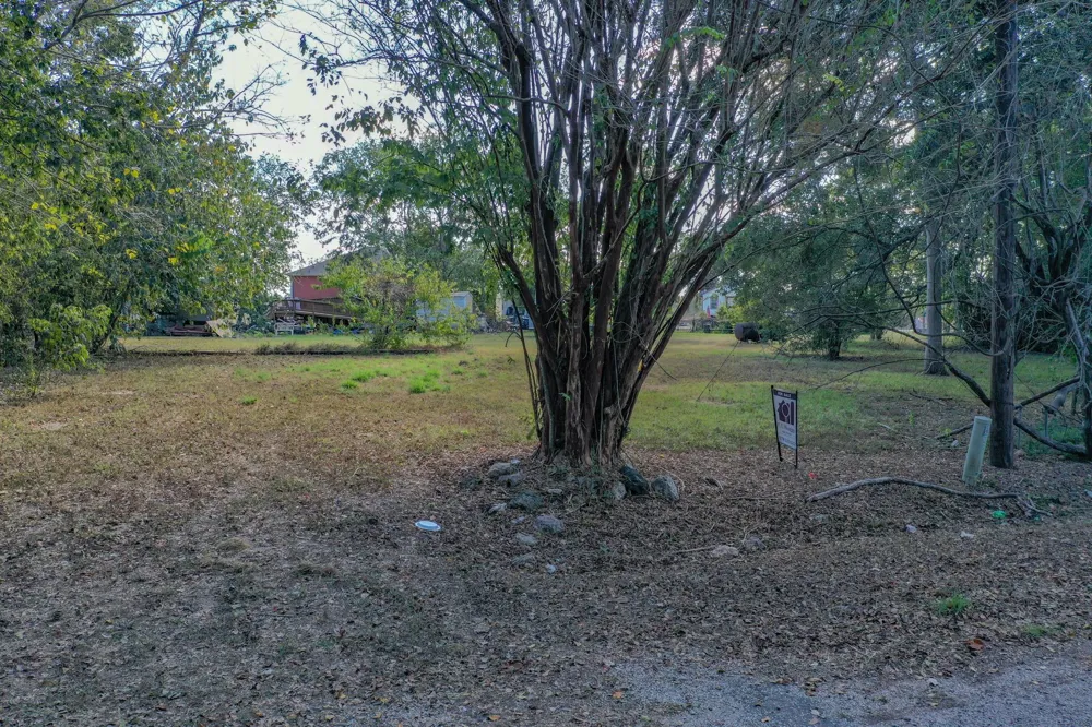 1617 Azalea Drive Wharton, TX 77488