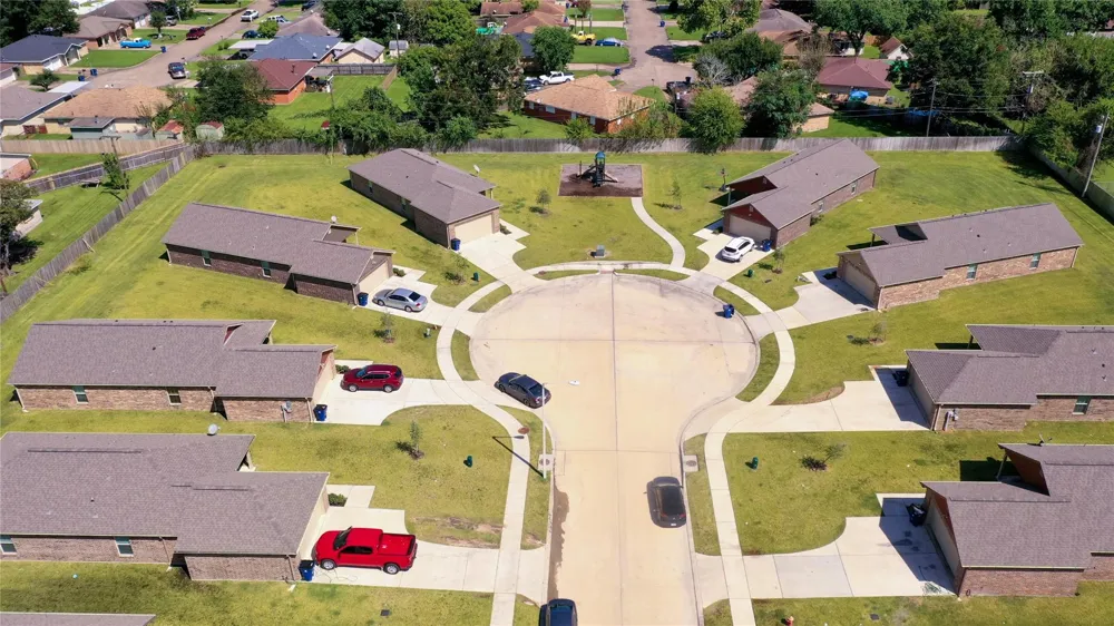 2401 14th Avenue Texas City, TX 77590