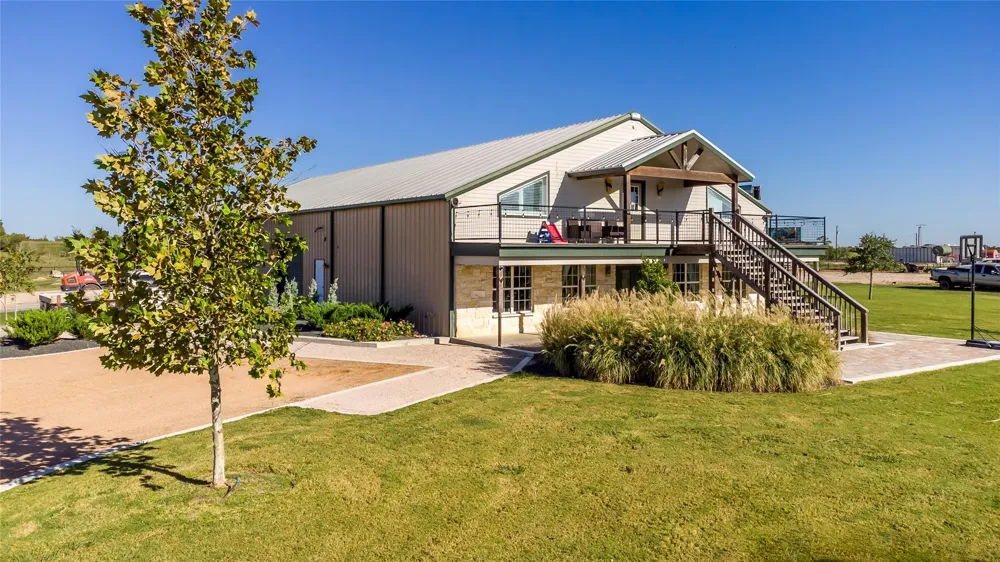 75 Memory Lane Burton, TX 77835