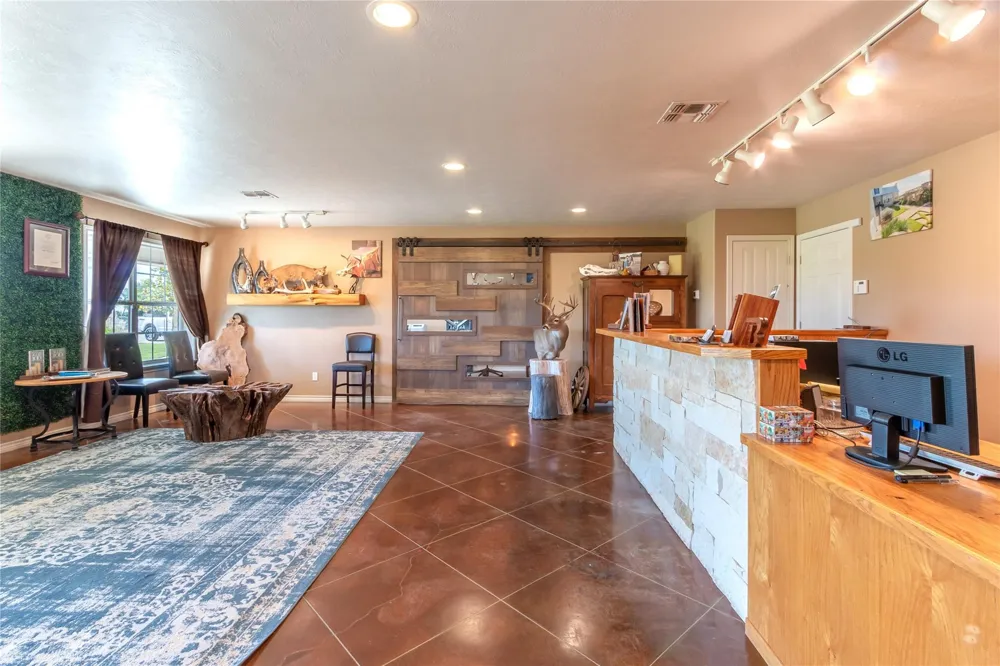 75 Memory Lane Burton, TX 77835