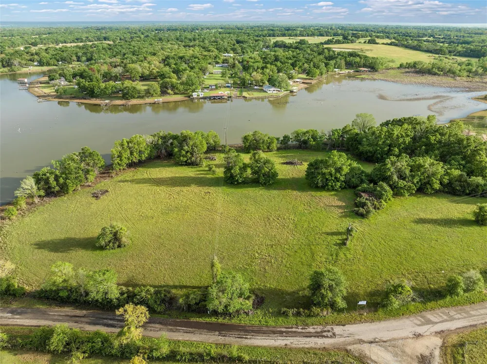 5 Lcr 740 Thornton, TX 76687