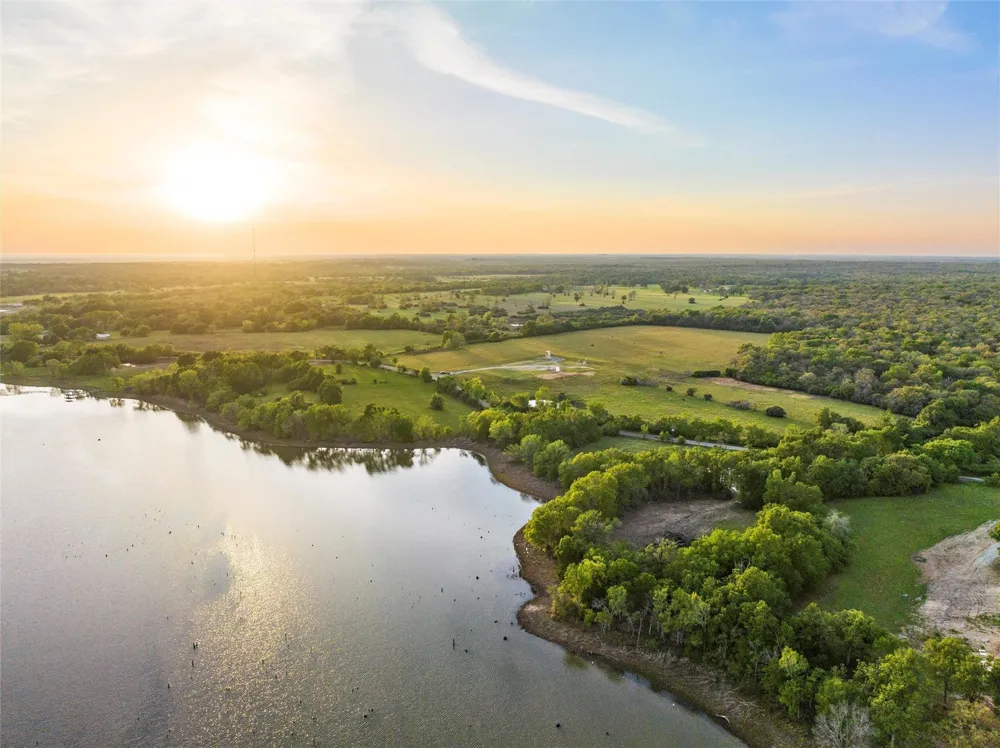 5 Lcr 740 Thornton, TX 76687