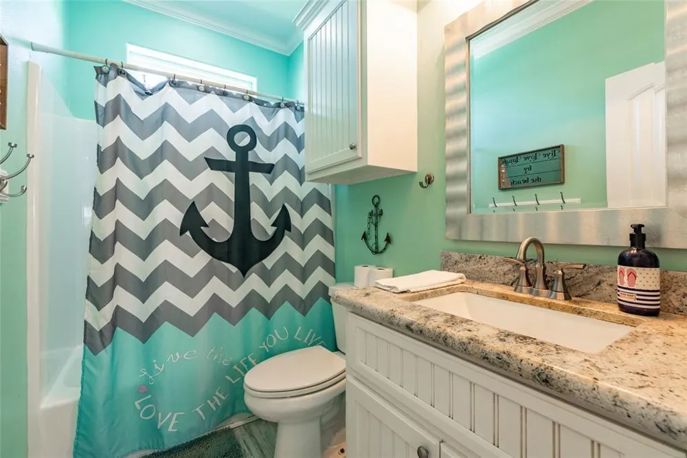 987 Surf Crystal Beach, TX 77650