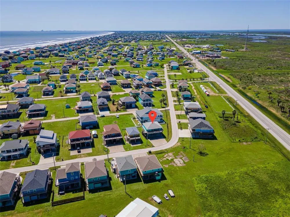 987 Surf Crystal Beach, TX 77650