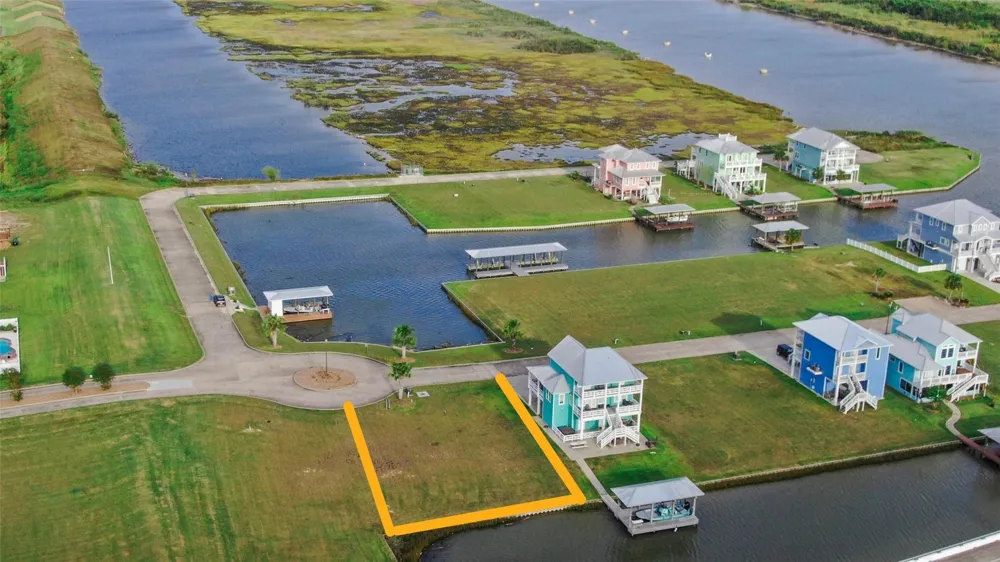 11 Alpha Slip Road Matagorda, TX 77457