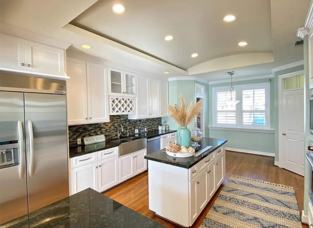 919 Long Reach Drive Tiki Island, TX 77554