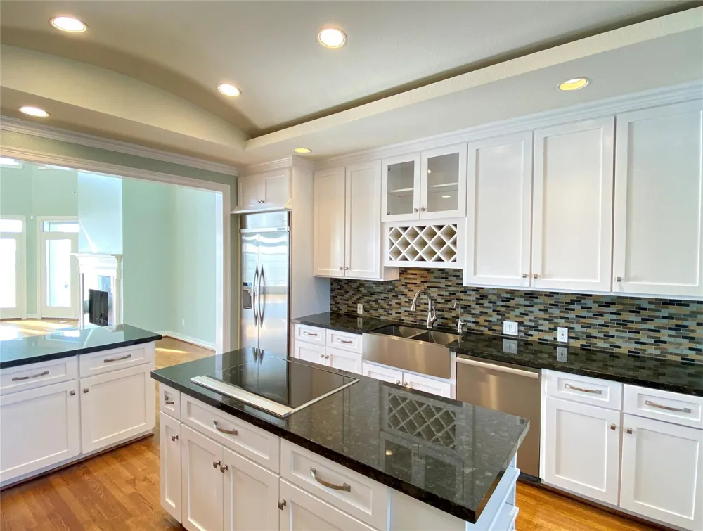 919 Long Reach Drive Tiki Island, TX 77554
