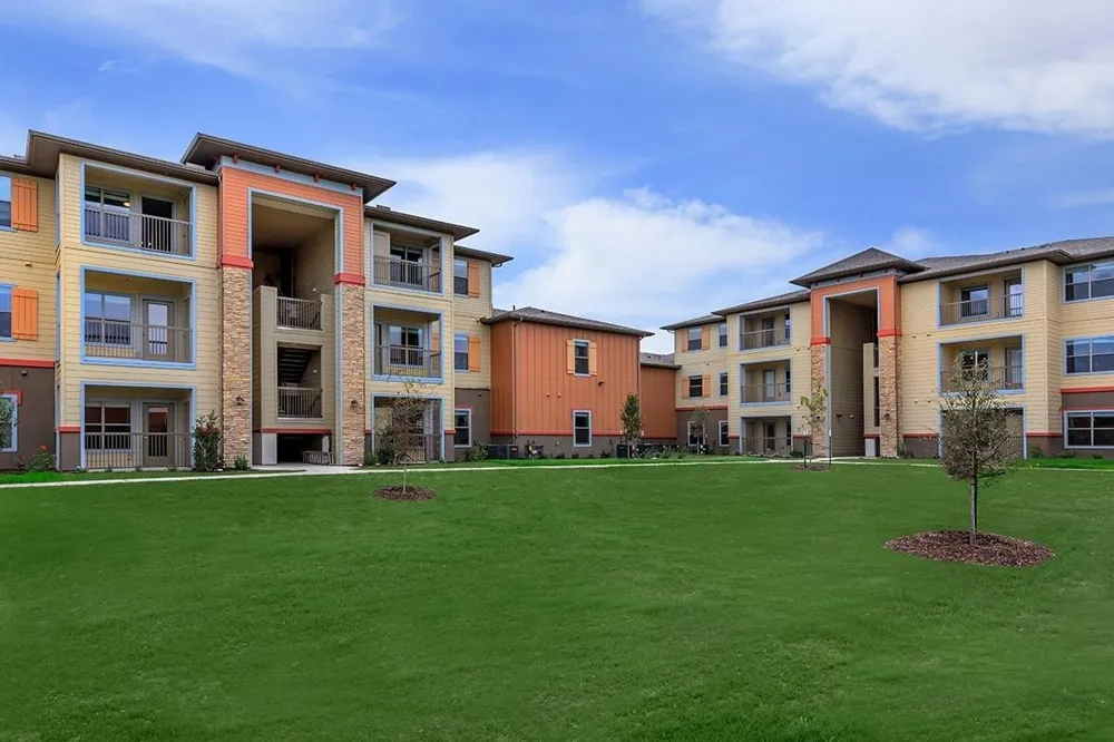 4710 S Veterans Boulevard Edinburg, TX 78542