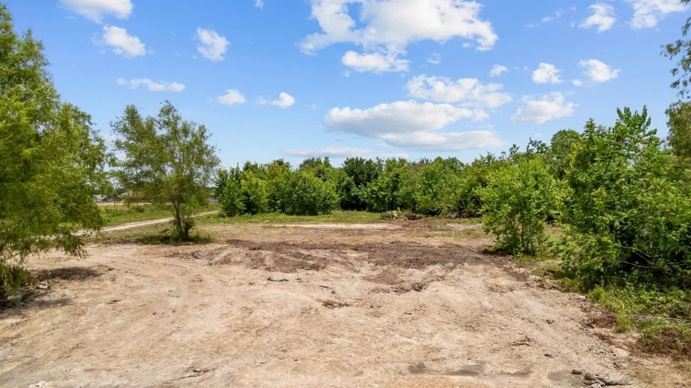 1403 Algoa Friendswood Road Alvin, TX 77511