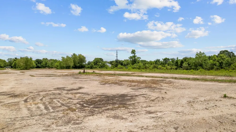 1403 Algoa Friendswood Road Alvin, TX 77511