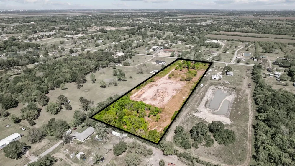 1403 Algoa Friendswood Road Alvin, TX 77511