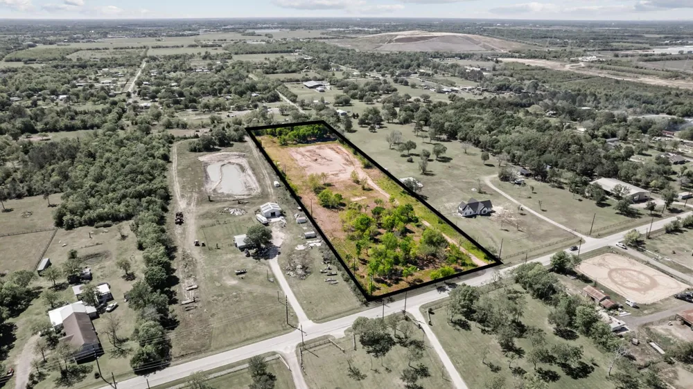 1403 Algoa Friendswood Road Alvin, TX 77511