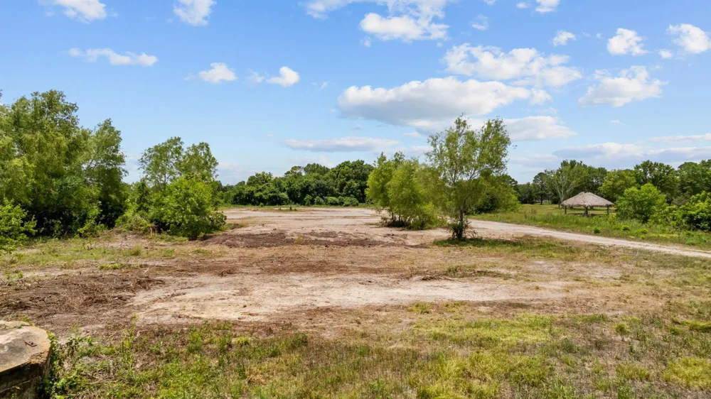 1403 Algoa Friendswood Road Alvin, TX 77511