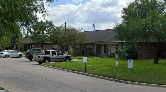 210 Eagle Pass Rd Alton, TX 78573