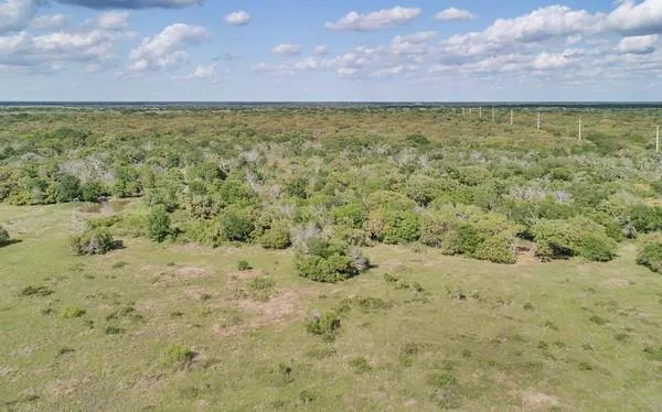 2 Farm Market 530 Edna, TX 77957