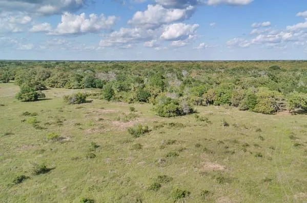 2 Farm Market 530 Edna, TX 77957