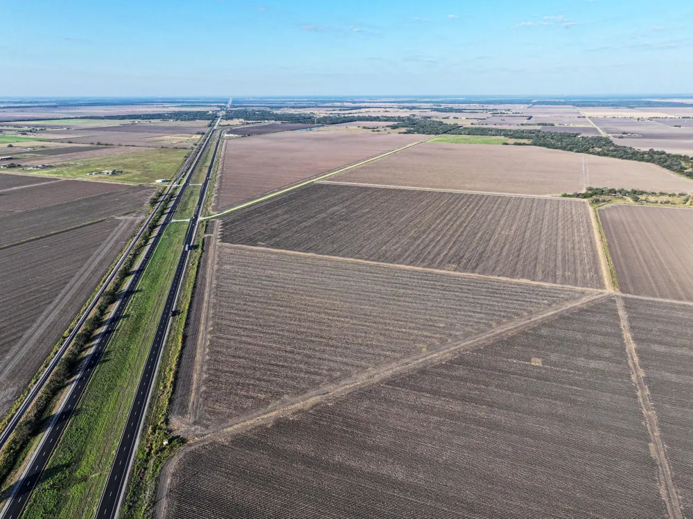59 Us-59 Highway Louise, TX 77455