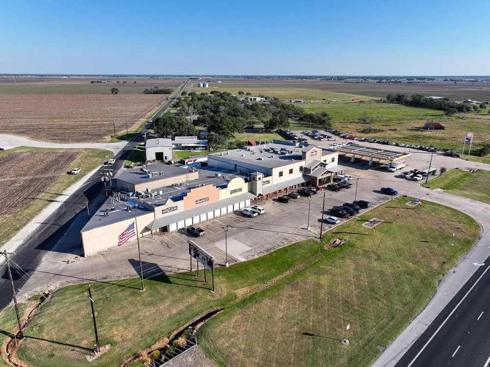 59 Us-59 Highway Louise, TX 77455