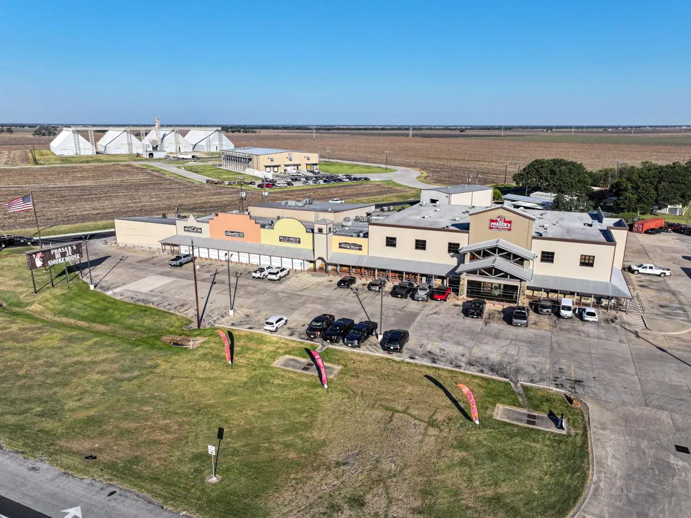 59 Us-59 Highway Louise, TX 77455