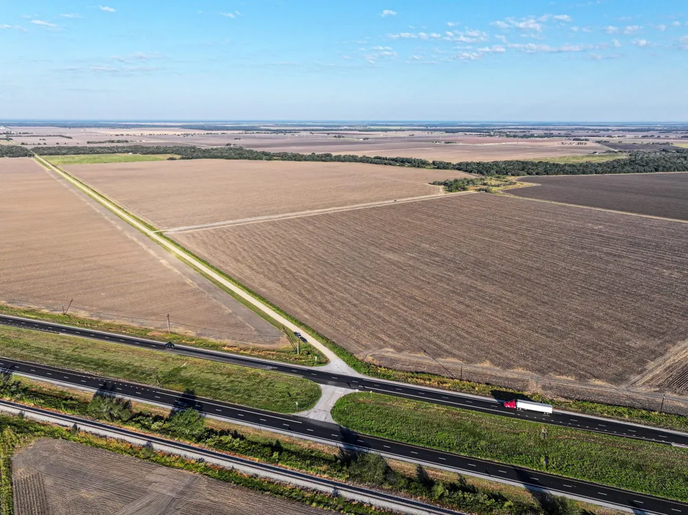 59 Us-59 Highway Louise, TX 77455