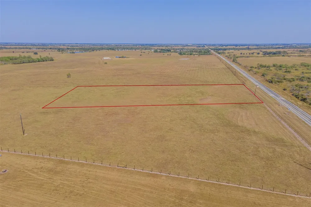 1892 Fm 2761 Cat Spring, TX 78933