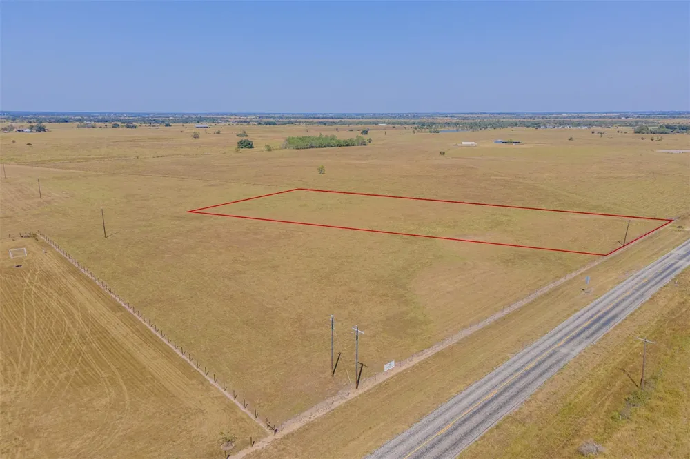 1892 Fm 2761 Cat Spring, TX 78933