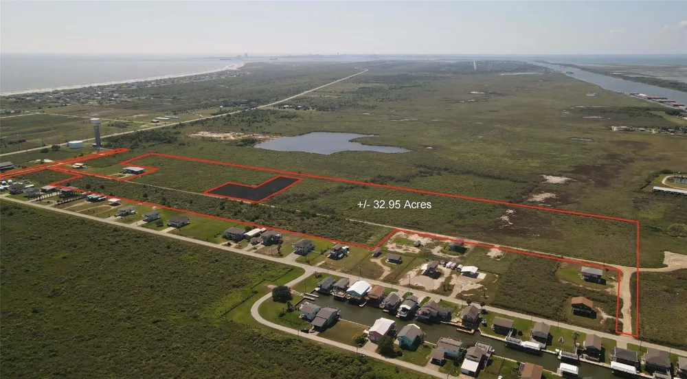 1133 E Bay Drive Port Bolivar, TX 77650