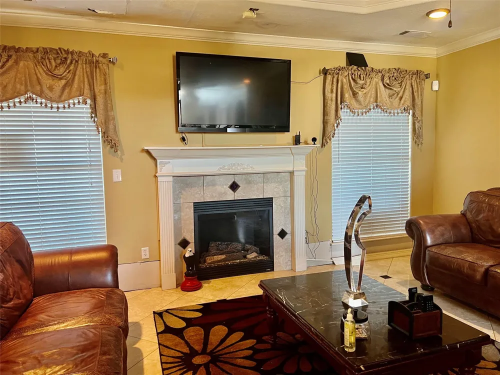 3301 Roya Court Port Arthur, TX 77642