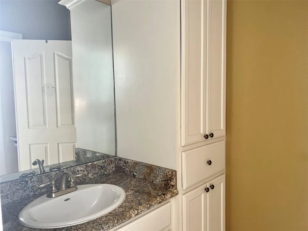 3301 Roya Court Port Arthur, TX 77642