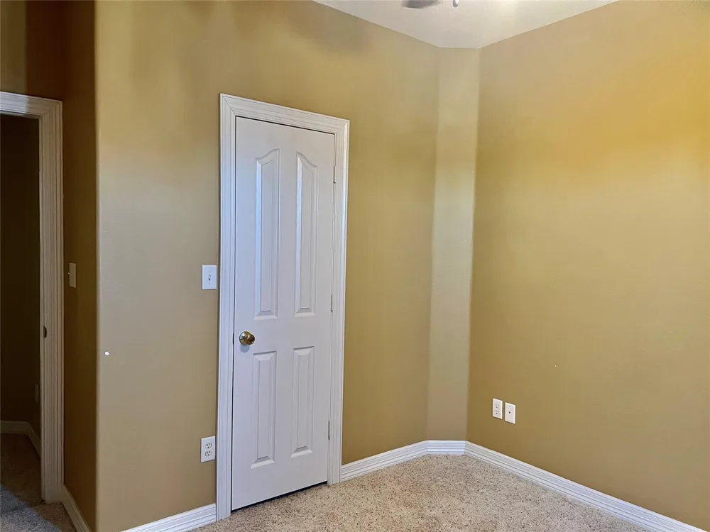 3301 Roya Court Port Arthur, TX 77642
