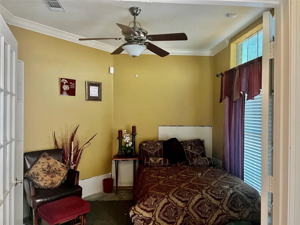 3301 Roya Court Port Arthur, TX 77642