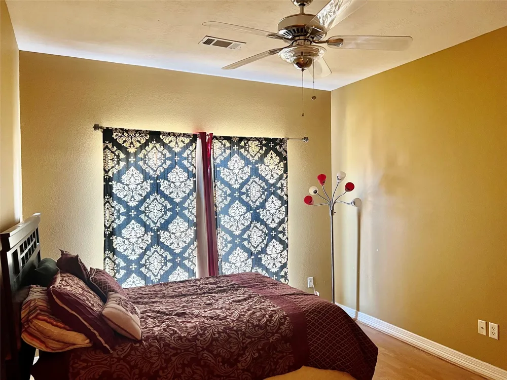 3301 Roya Court Port Arthur, TX 77642