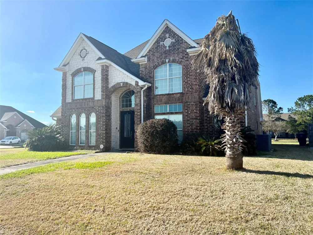 3301 Roya Court Port Arthur, TX 77642