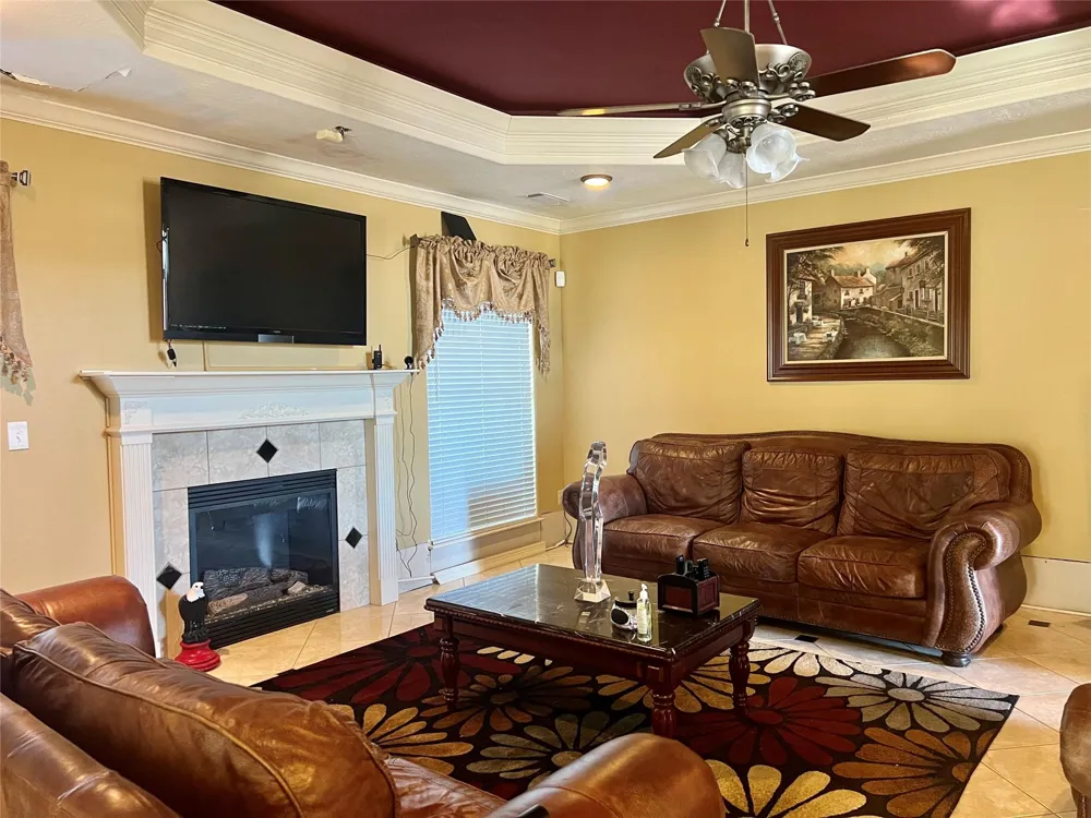3301 Roya Court Port Arthur, TX 77642
