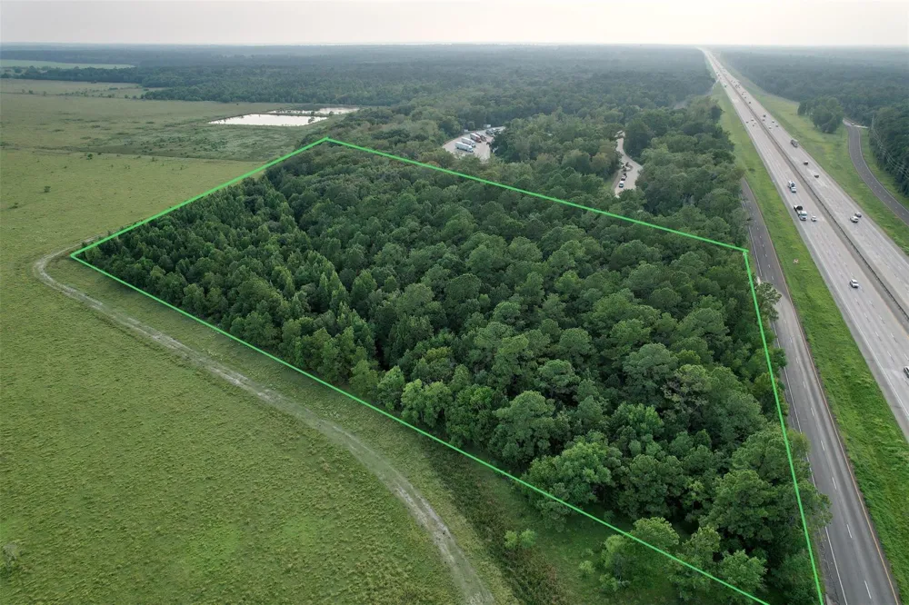 Interstate 10 East Anahuac, TX 77514