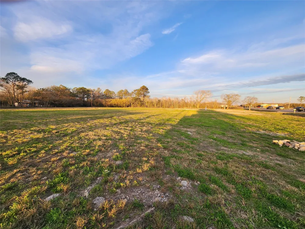 3610 E Highway 6 Alvin, TX 77511