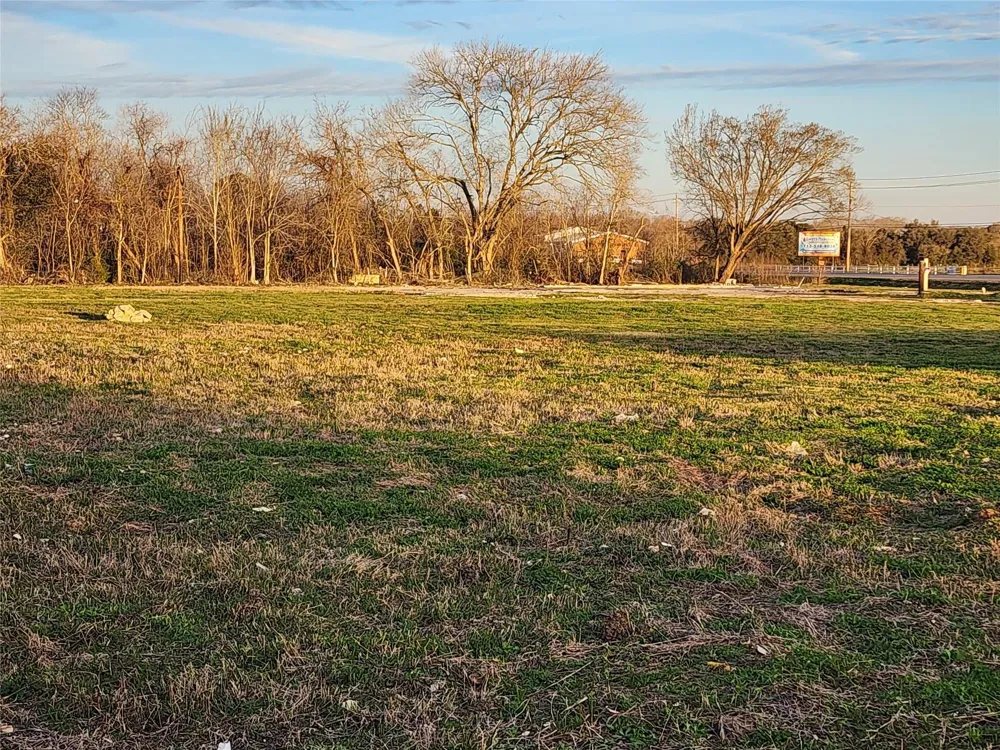 3610 E Highway 6 Alvin, TX 77511