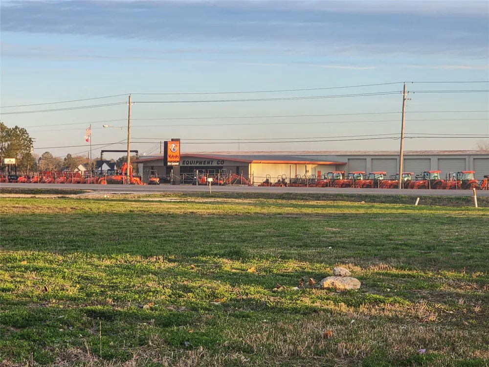 3610 E Highway 6 Alvin, TX 77511