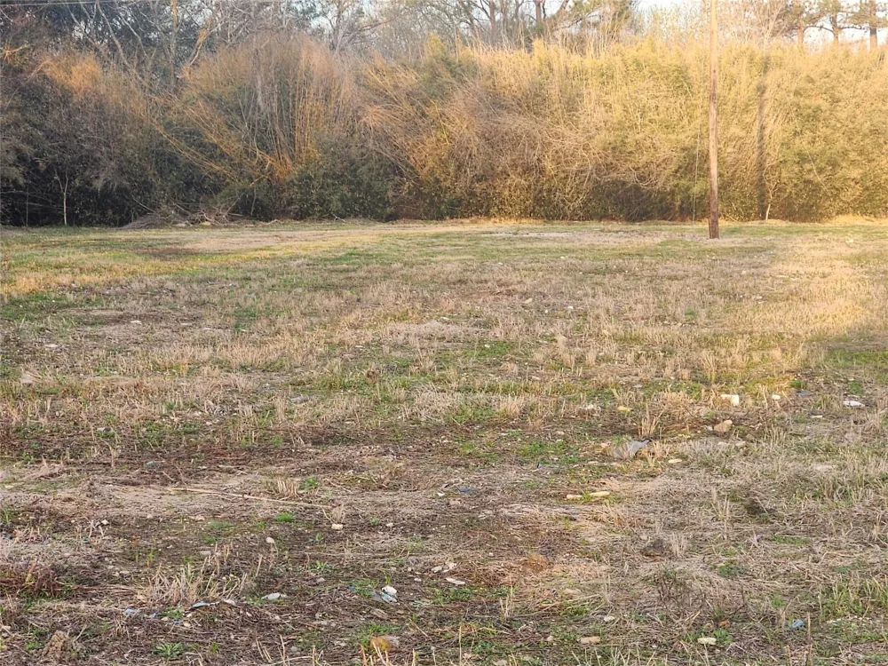 3610 E Highway 6 Alvin, TX 77511