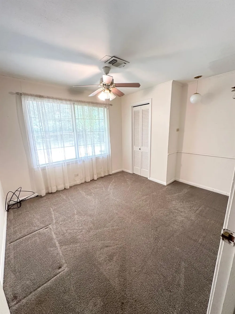 1006 E Easy Avenue Crockett, TX 75835