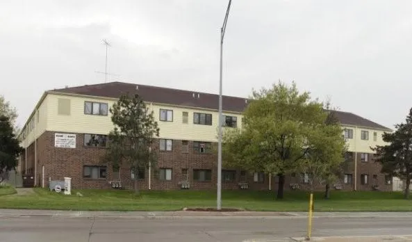 737 22nd St Lincoln, NE 68503