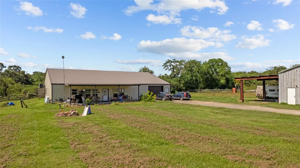 2015 Cottonwood School Road Rosenberg, TX 77471