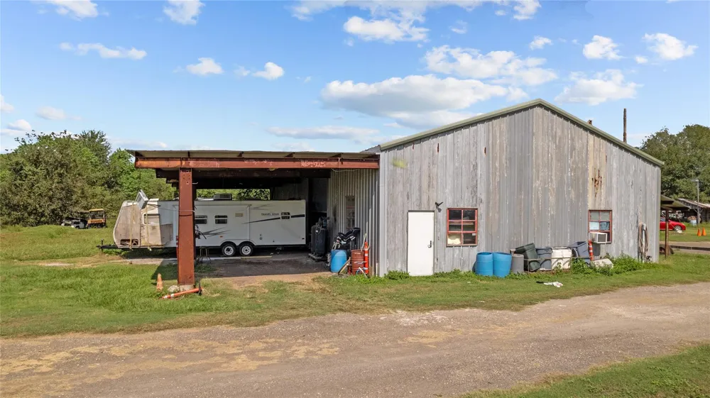2015 Cottonwood School Road Rosenberg, TX 77471