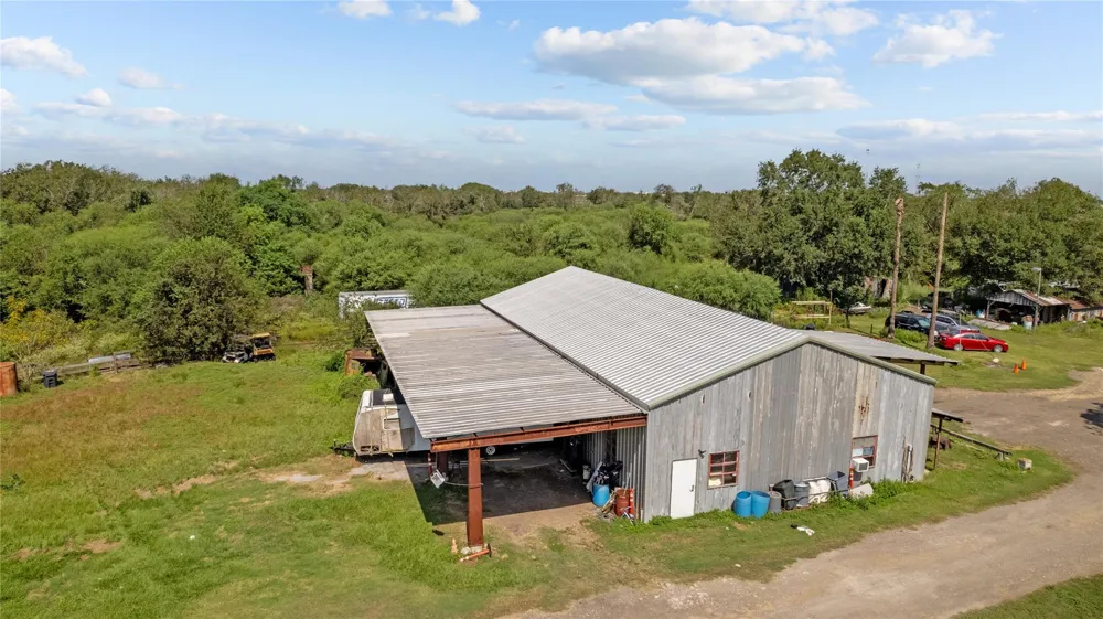 2015 Cottonwood School Road Rosenberg, TX 77471