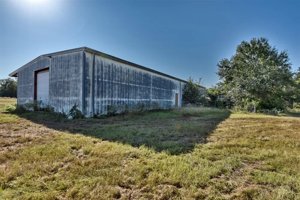 1879 County Road 413 Somerville, TX 77879