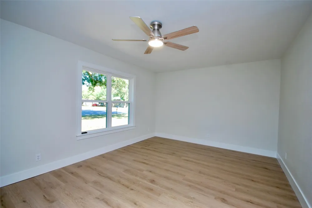 316 N Penn Flatonia, TX 78941